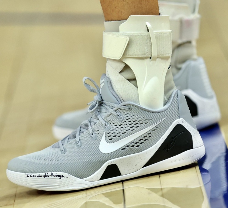 星空体育下载-“凡事我都能做”!库里今日上脚科比 9战靴 灰白黑配色简洁低调